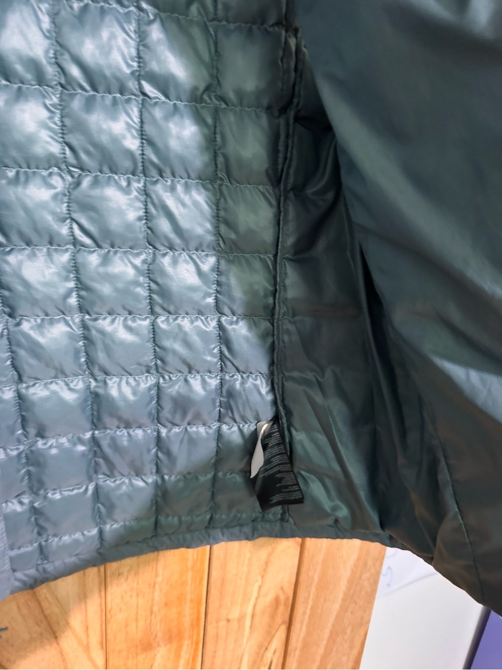 The North Face Women's Quilted Packable Vest - Slate Blue - Picture 7 of 10